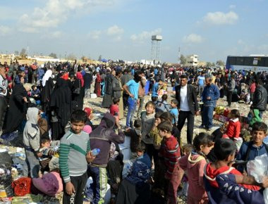 ΟΗΕ: Περισσότεροι από 300.000 άνθρωποι εγκατέλειψαν την Μοσούλη από τον Οκτώβριο